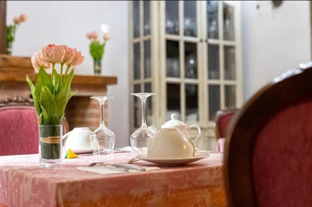 Hotel Rural En Las Cascadas De Tobera Eksteriør billede